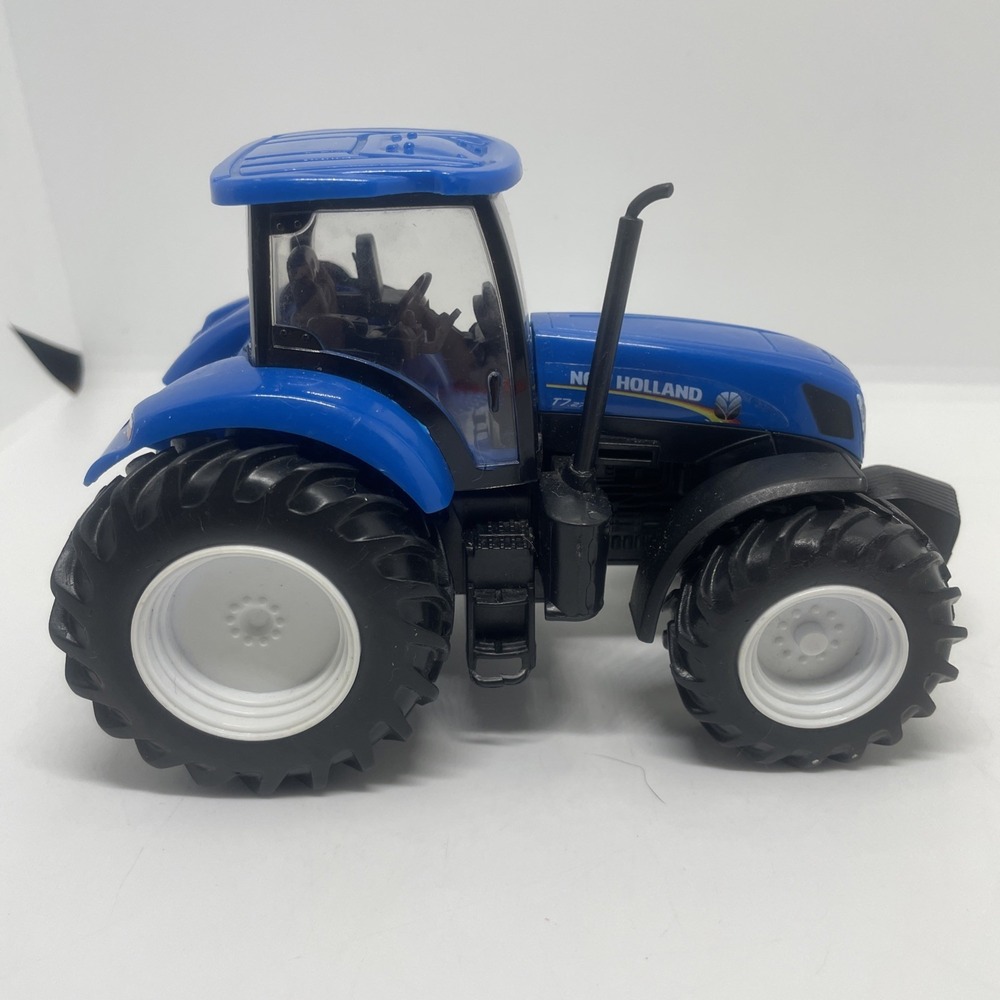 Toy Farmer New Holland  Tractor Diecast‎